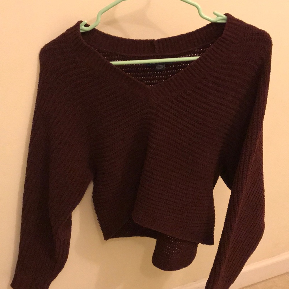 XS Maroon Cropped V-Neck American Eagle Sweater